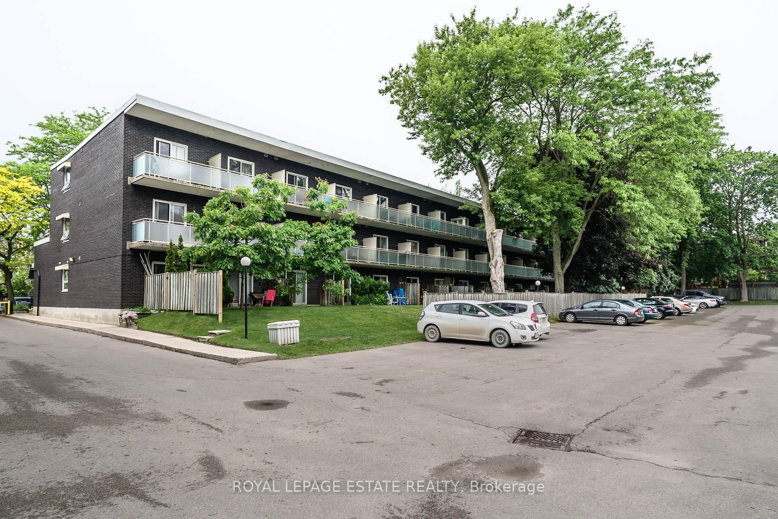 123 Woodbine Avenue • #309 • Toronto, ON photo 35