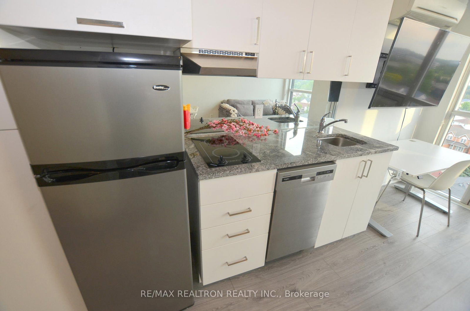 1900 N Simcoe Street • #716 • Oshawa, ON photo 28