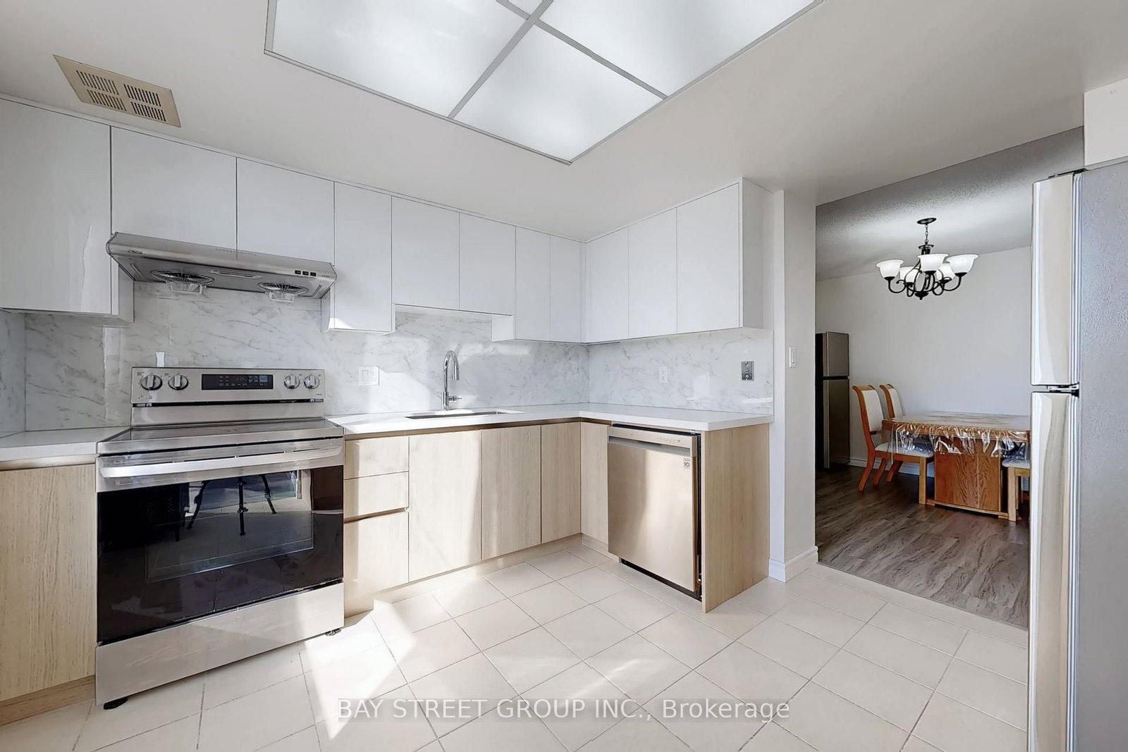 275 Bamburgh Circle • #1708 • Toronto, ON photo 11