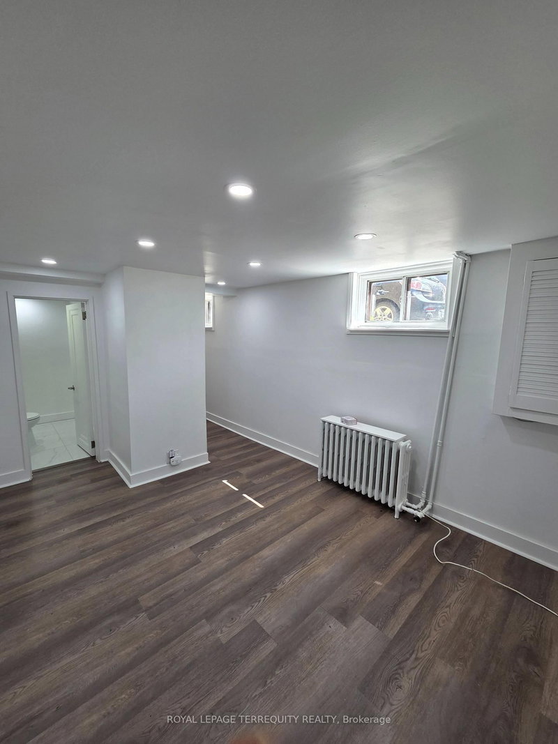 home for lease on 214 Clonmore Drive