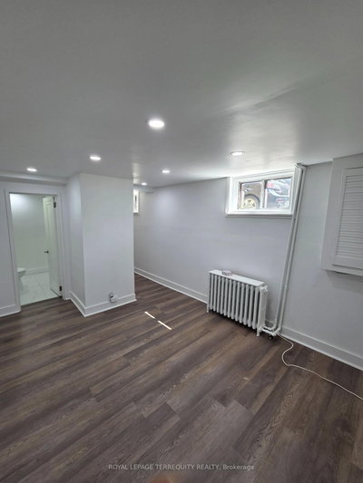 Detached House for lease at 214 Clonmore Drive, Toronto, Ontario, M1N 1Y1 - Birchcliffe-Cliffside - MLS: E13511400