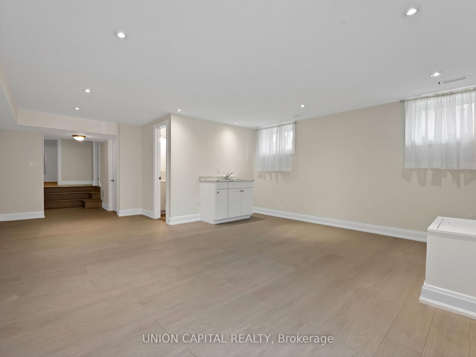 99A Leyton Avenue • Toronto, ON photo 39