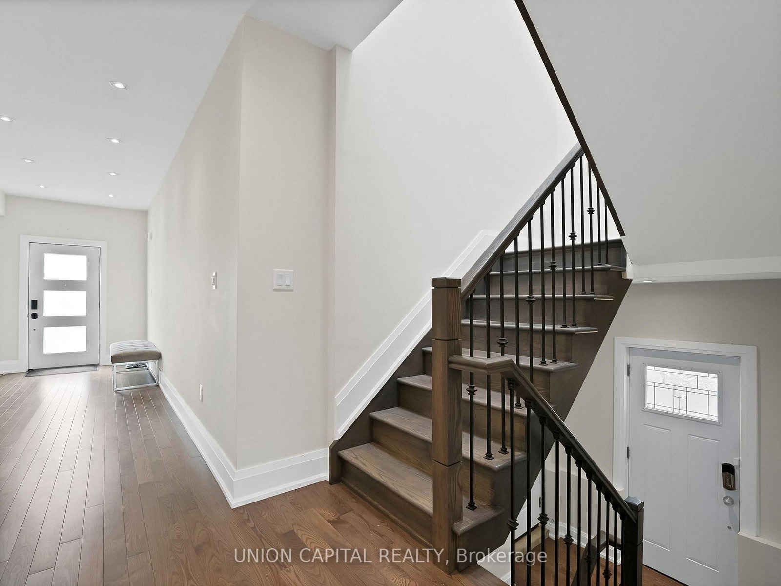 99A Leyton Avenue • Toronto, ON photo 44
