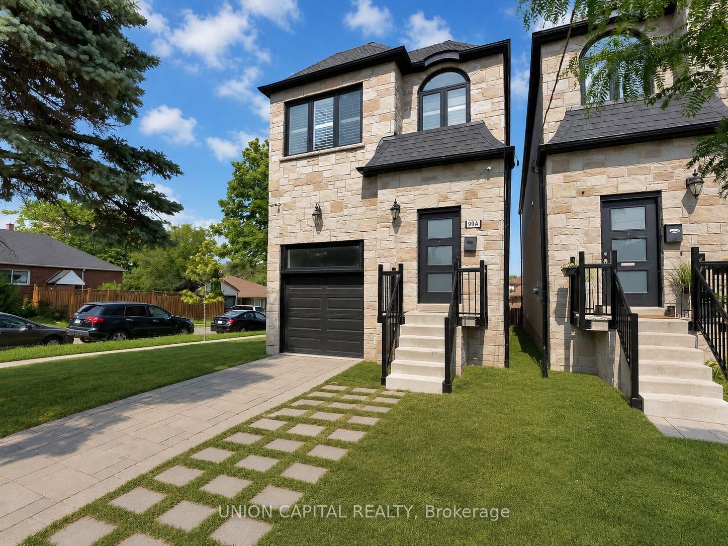 99A Leyton Avenue • Toronto, ON photo 48