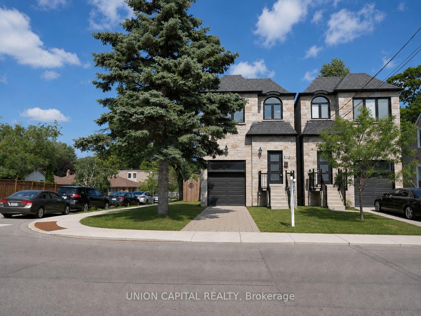 99A Leyton Avenue • Toronto, ON photo 49