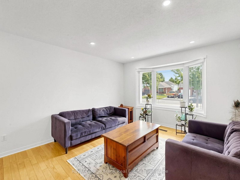 20 Strathallan Drive
