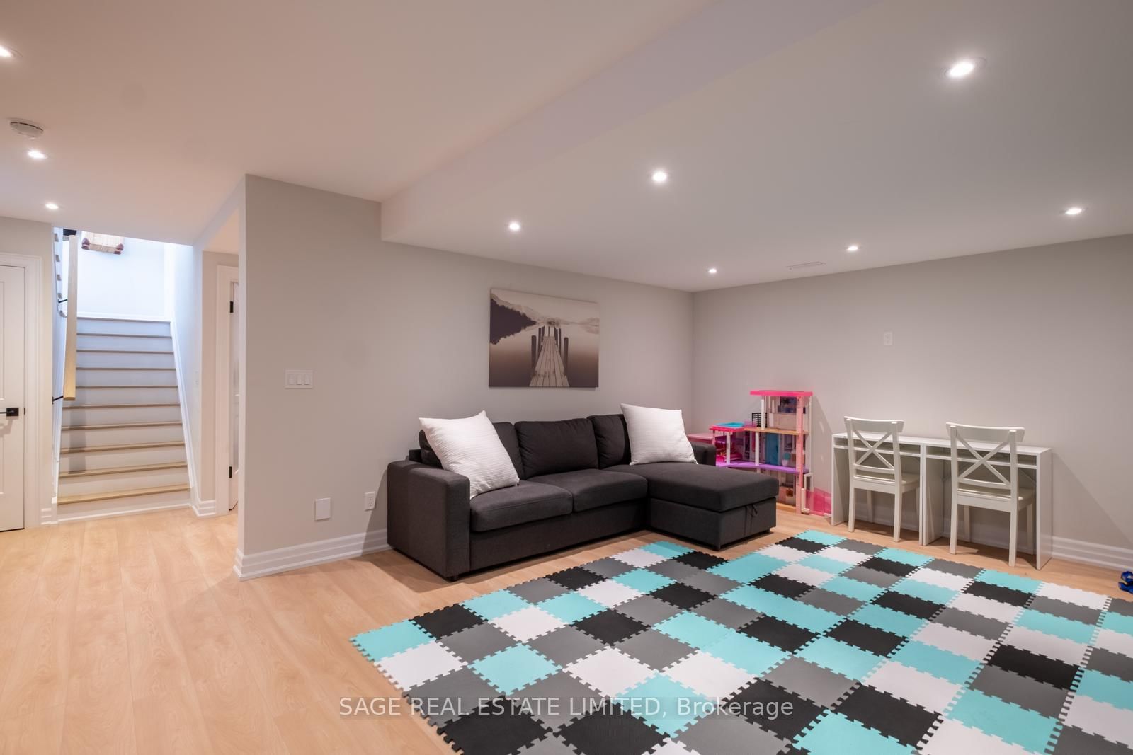 59 Kalmar Avenue • Toronto, ON photo 42