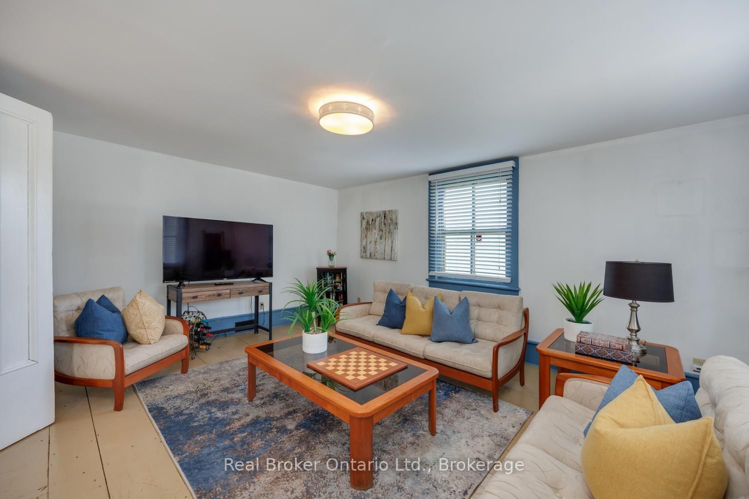 61 Mill Street • Clarington, ON photo 8