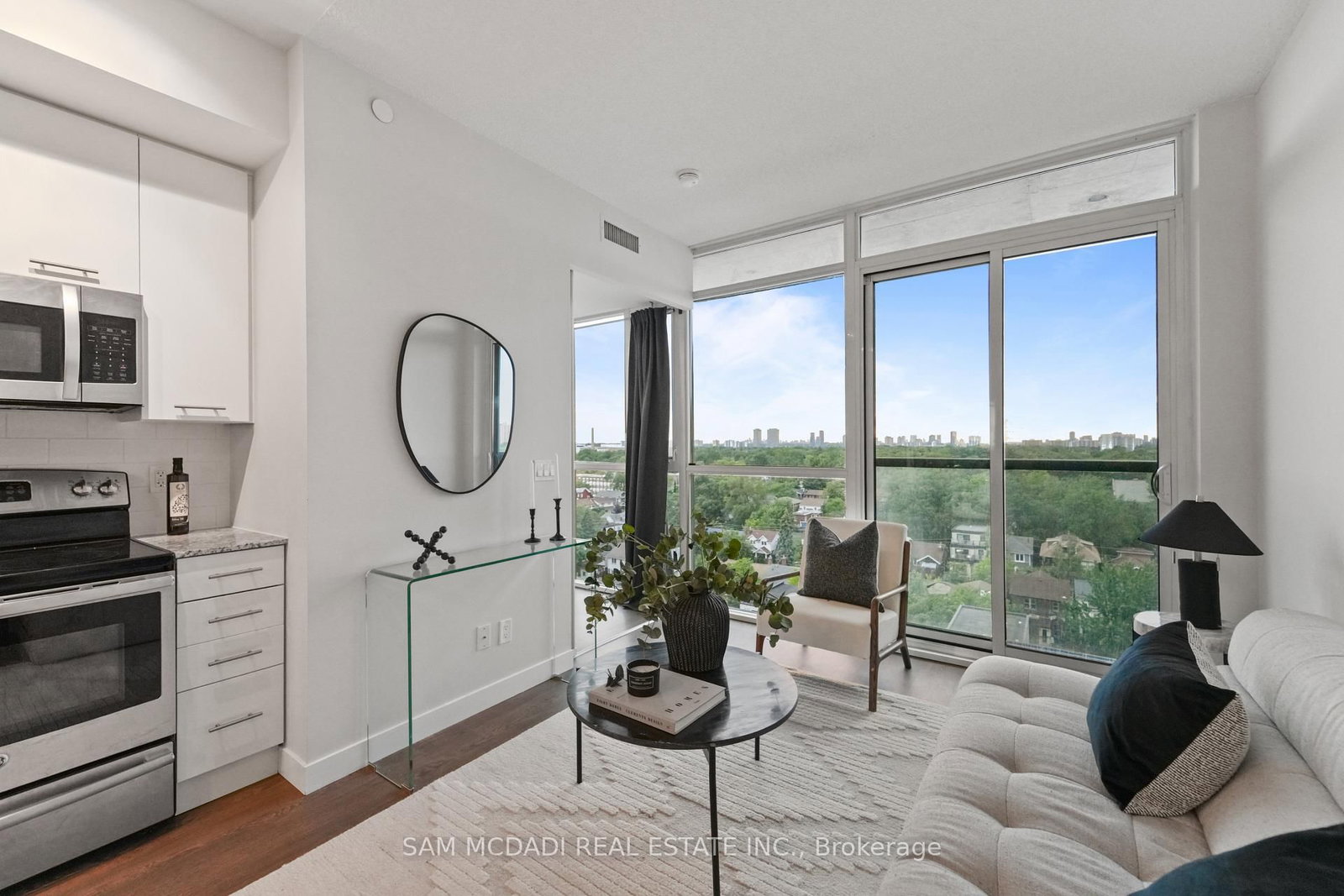 2055 Danforth Avenue • #903 • Toronto, ON photo 13