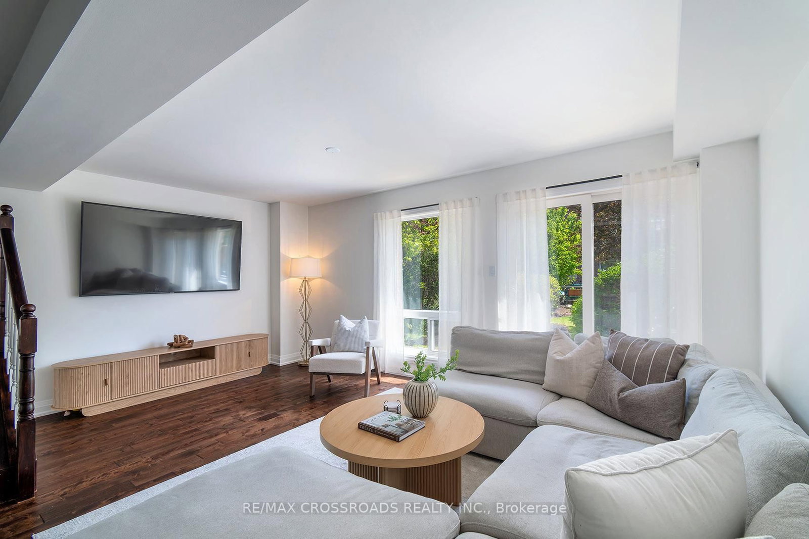 35 Torr Lane • Ajax, ON photo 8