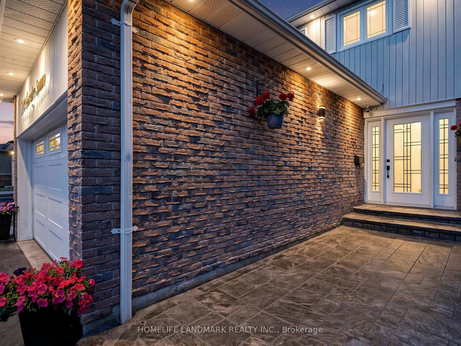 1209 Gloucester Square • Pickering, ON photo 39