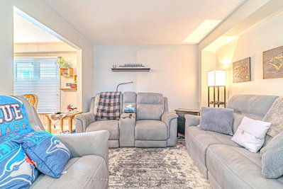 38 Lipton Crescent • Whitby, ON photo 9