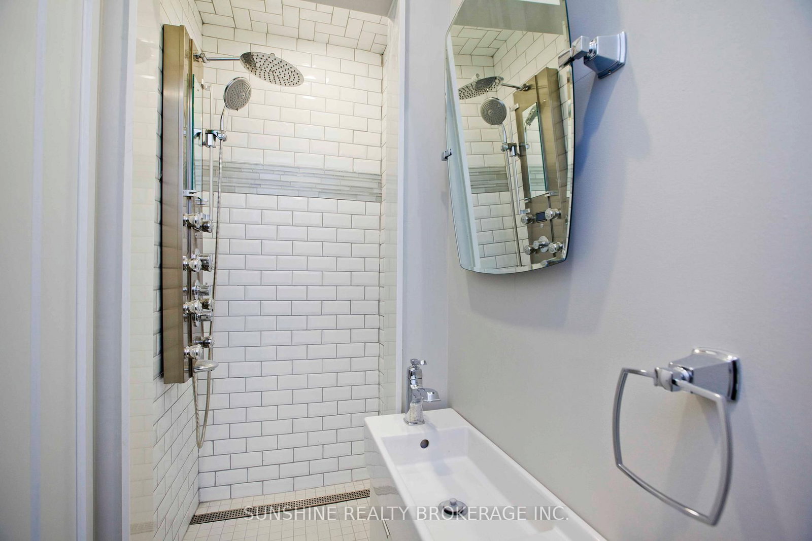121 Sammon Avenue • Toronto, ON photo 11