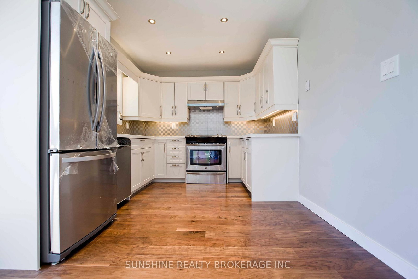 121 Sammon Avenue • Toronto, ON photo 15