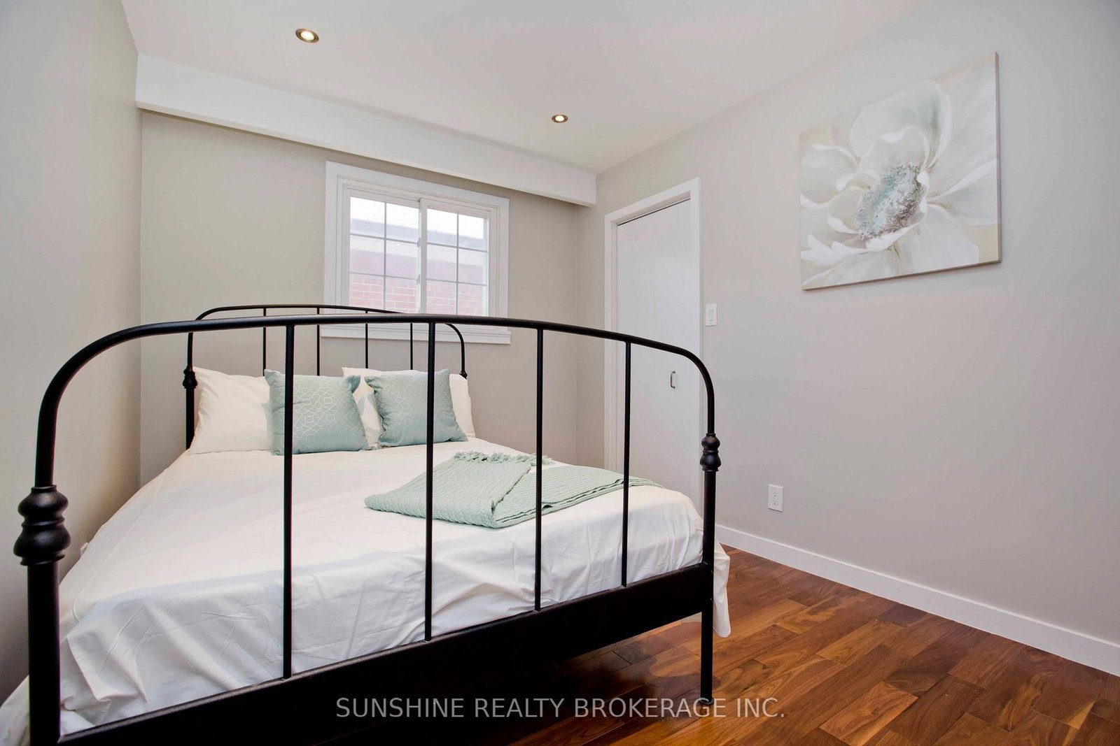 121 Sammon Avenue • Toronto, ON photo 20