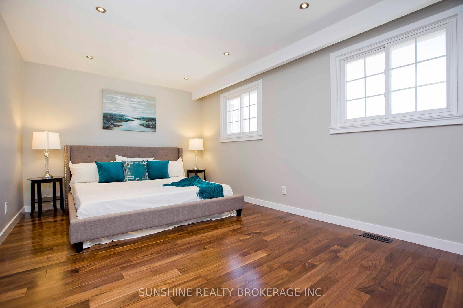 121 Sammon Avenue • Toronto, ON photo 23