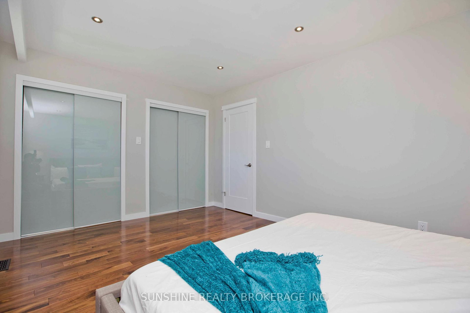 121 Sammon Avenue • Toronto, ON photo 25