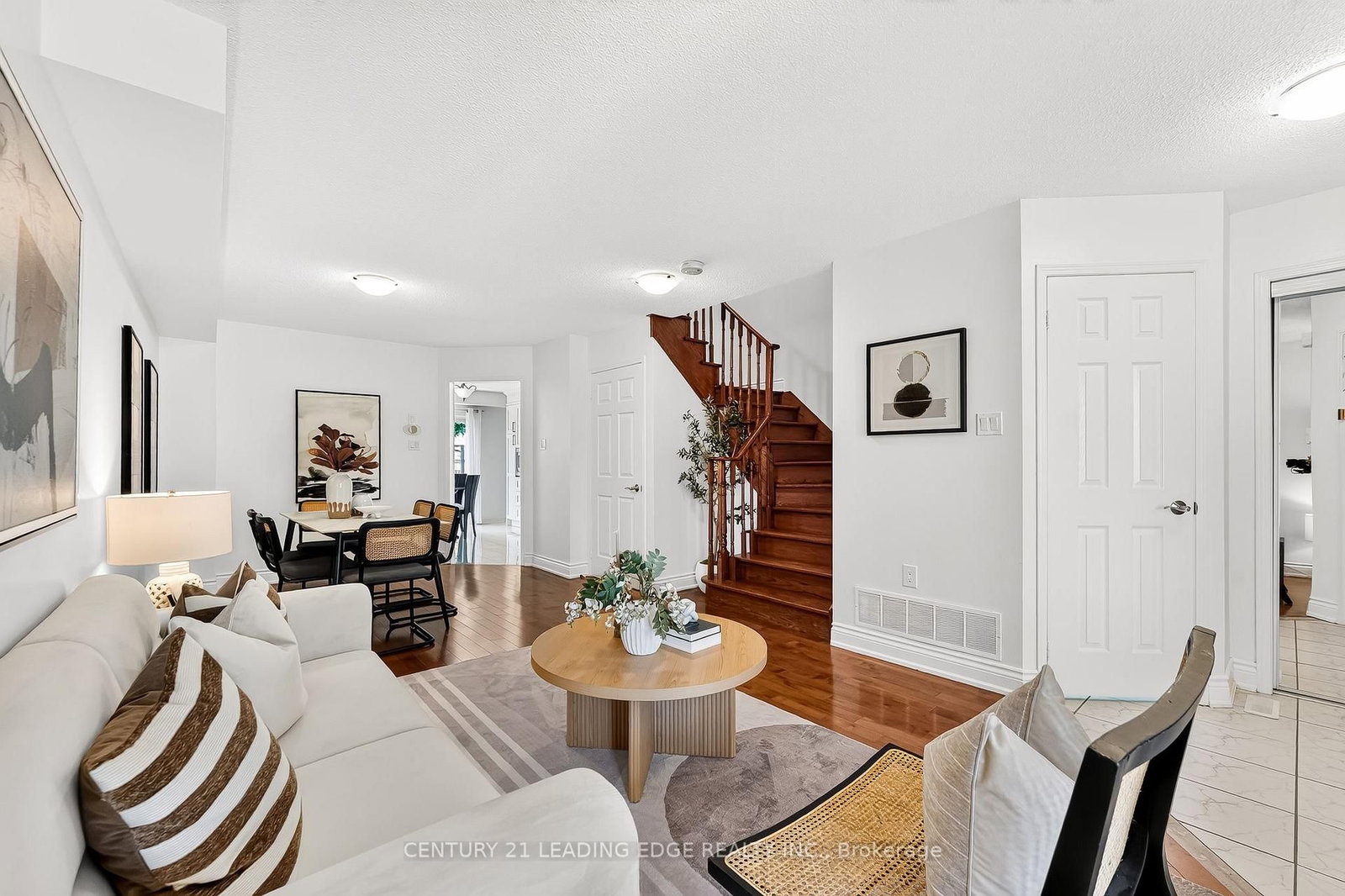 22 Andona Crescent • Toronto, ON photo 11