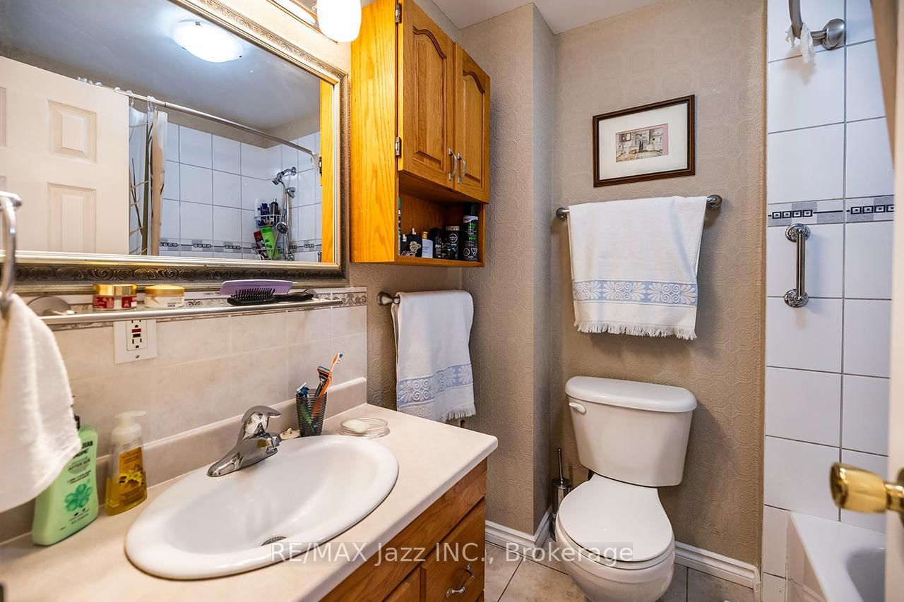 27 Waverley Road • Clarington, ON photo 22