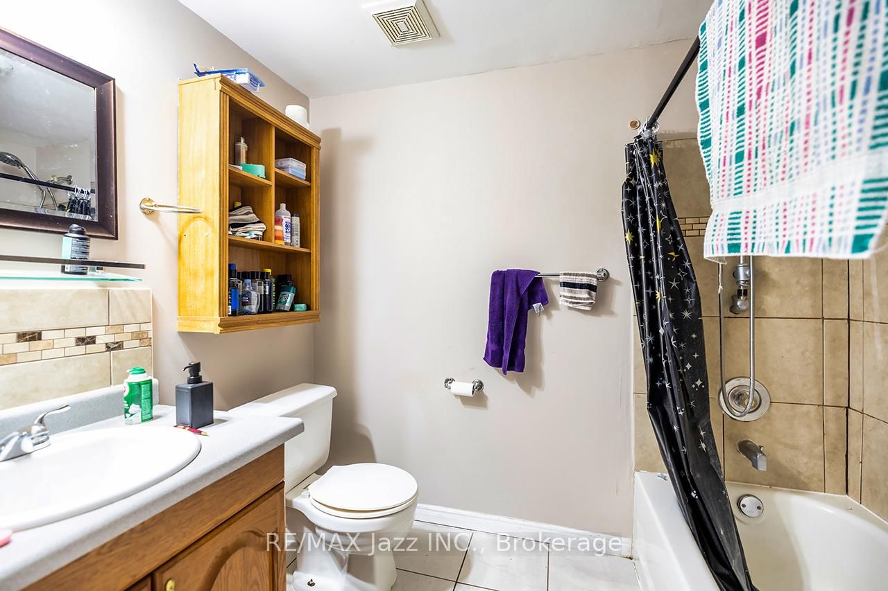 27 Waverley Road • Clarington, ON photo 33