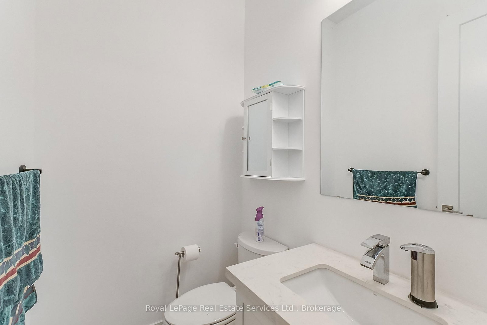 176 Leyton Avenue • Toronto, ON photo 30