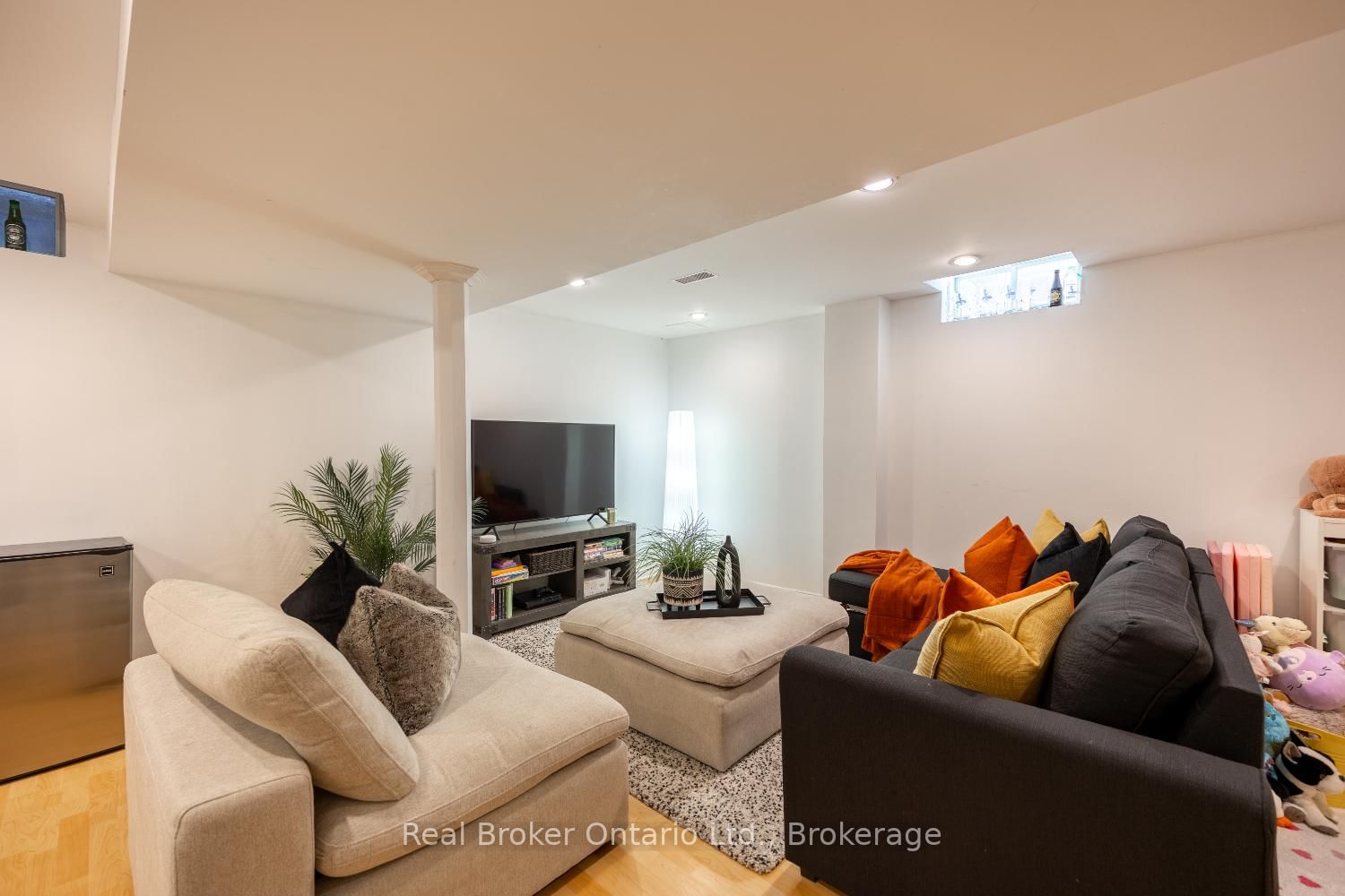 9 Candlebrook Drive • Whitby, ON photo 26
