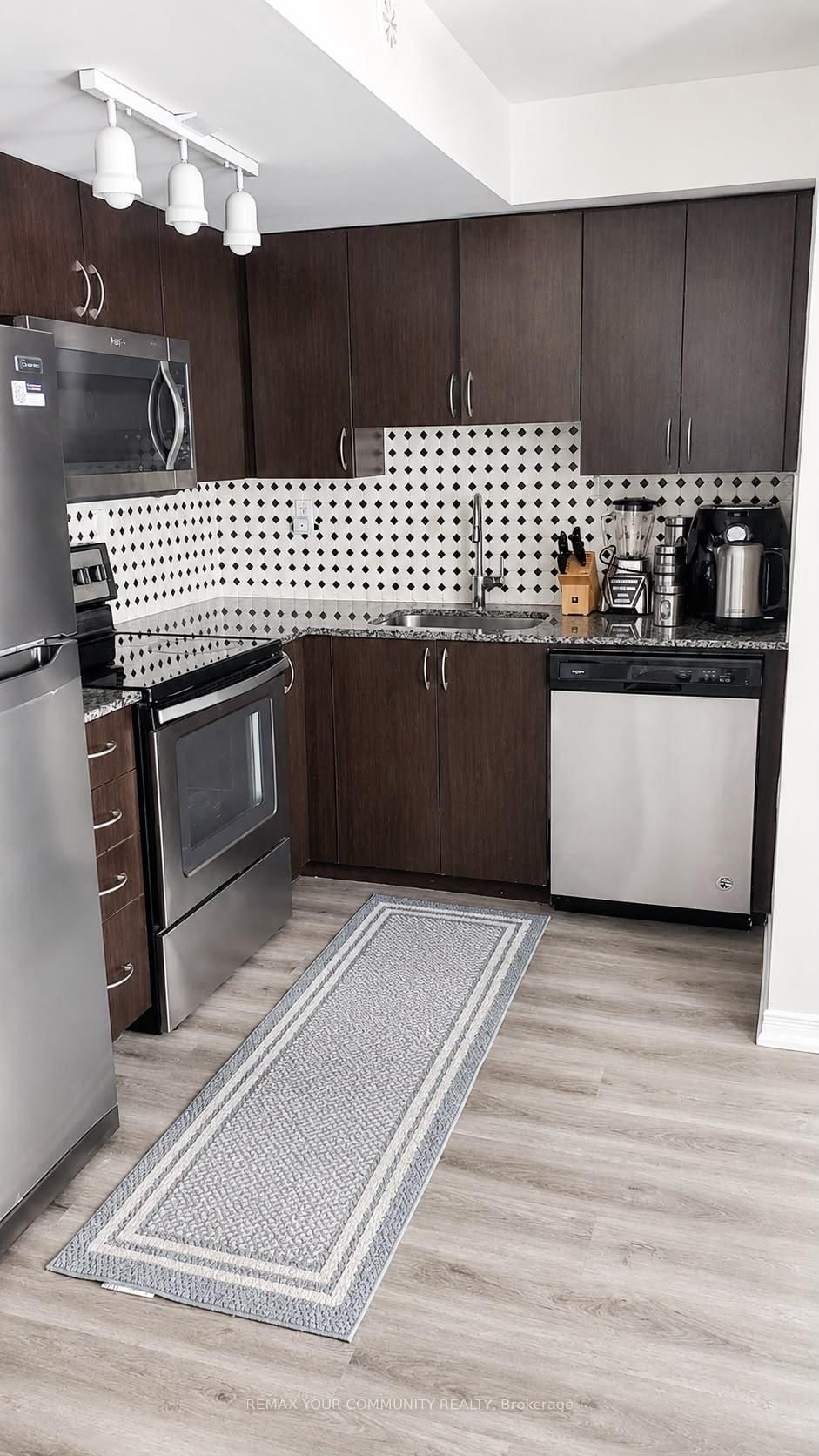 209 - 1070 Progress Avenue 4