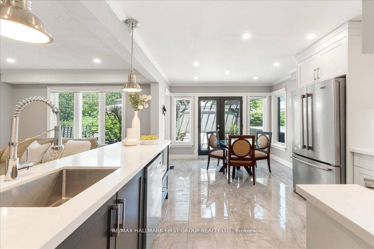 35 S Rotherglen Road • Ajax, ON photo 9