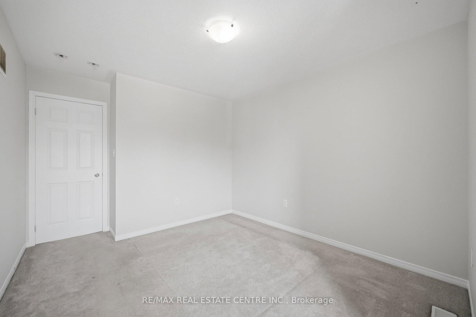570 Windfields Farm Drive • Oshawa, ON photo 25