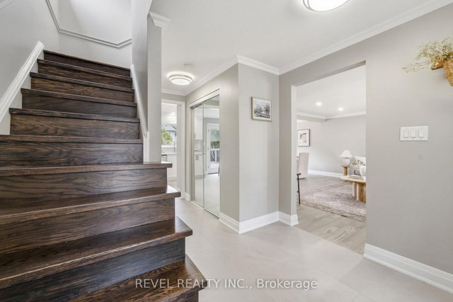96 Bolland Crescent