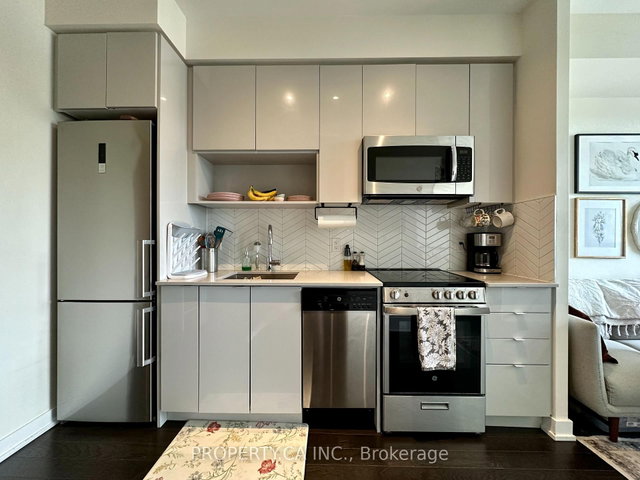 311 - 630 Greenwood Avenue