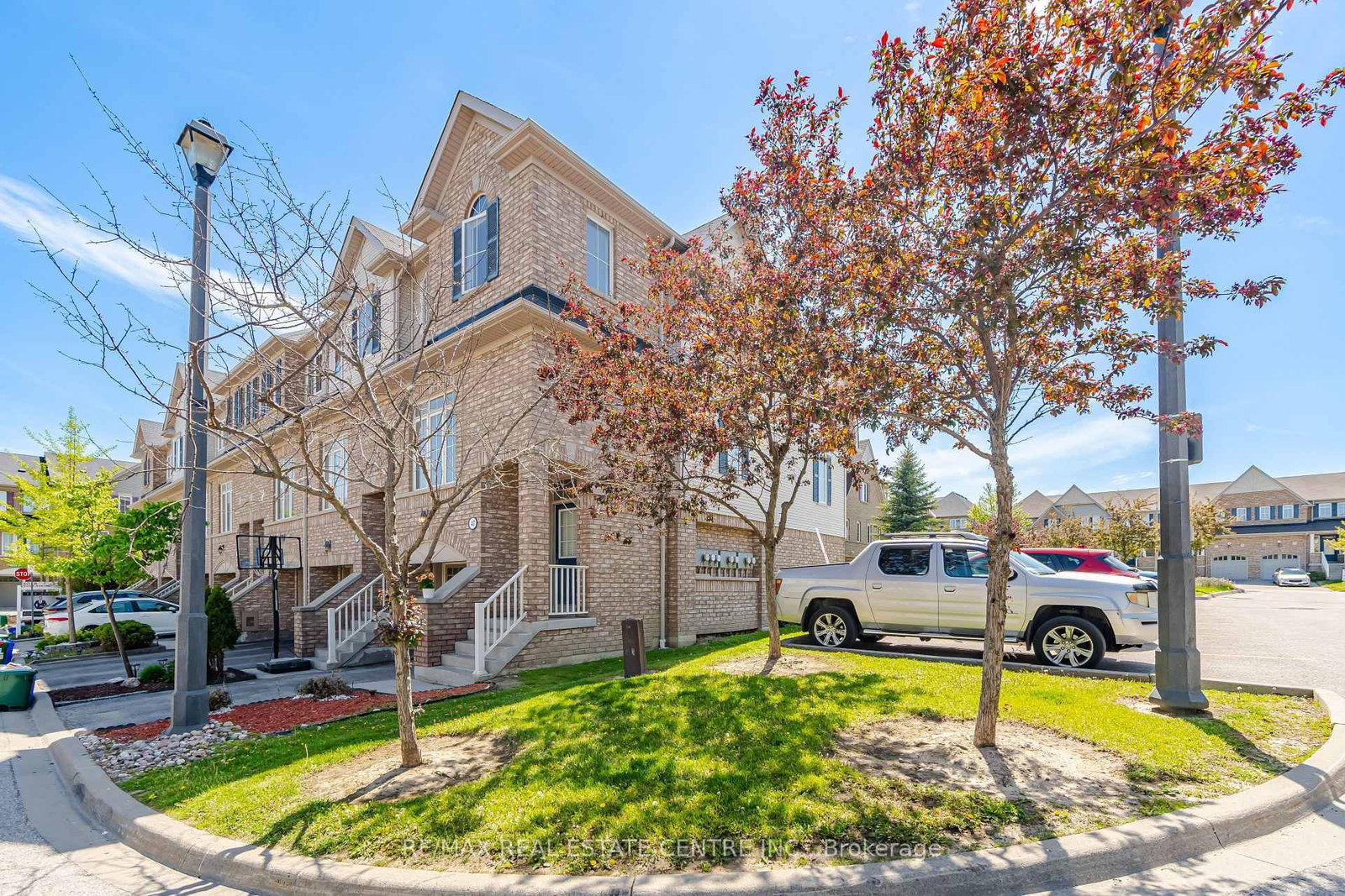 47 Martinworth Lane • Ajax, ON photo 4