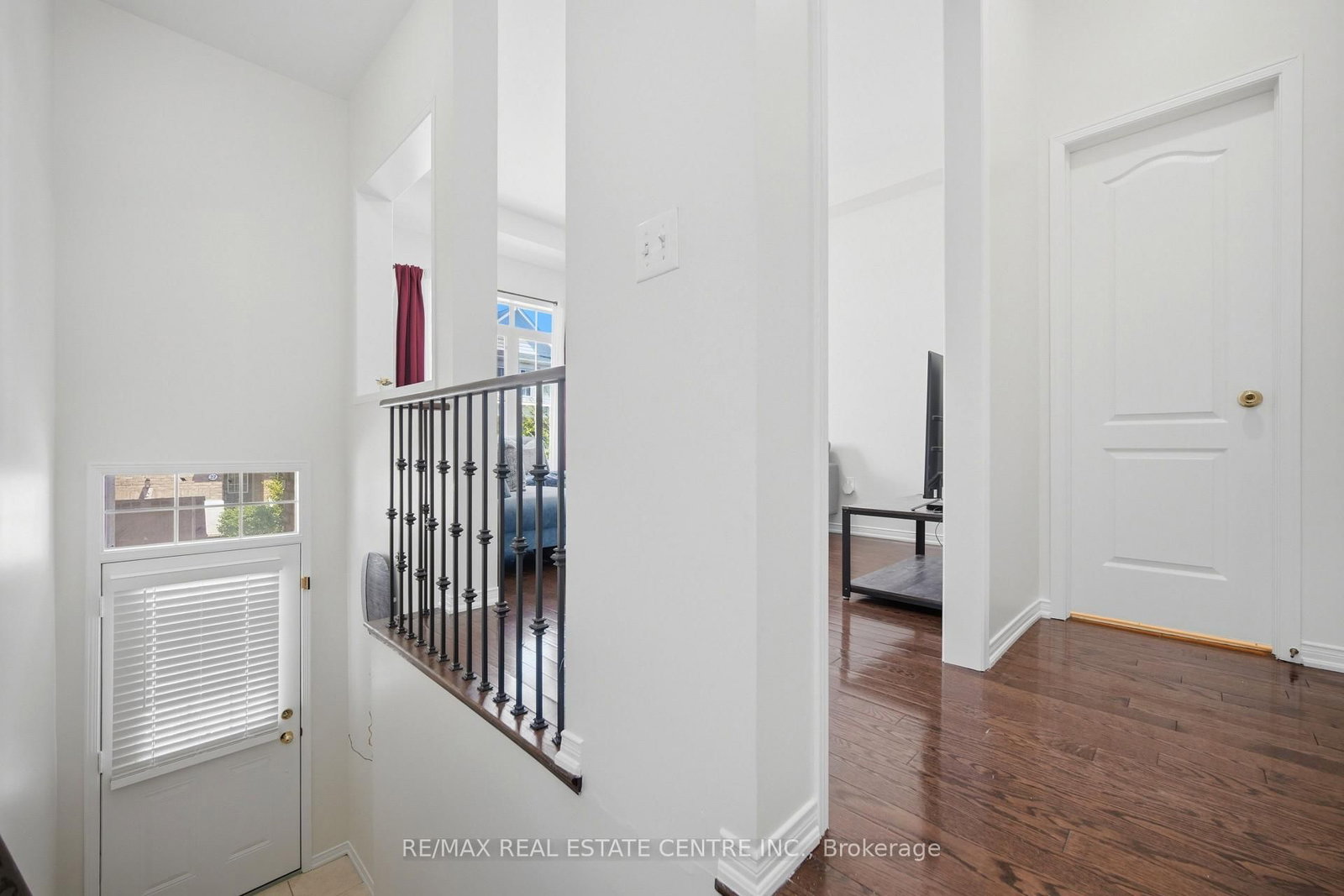 47 Martinworth Lane • Ajax, ON photo 6