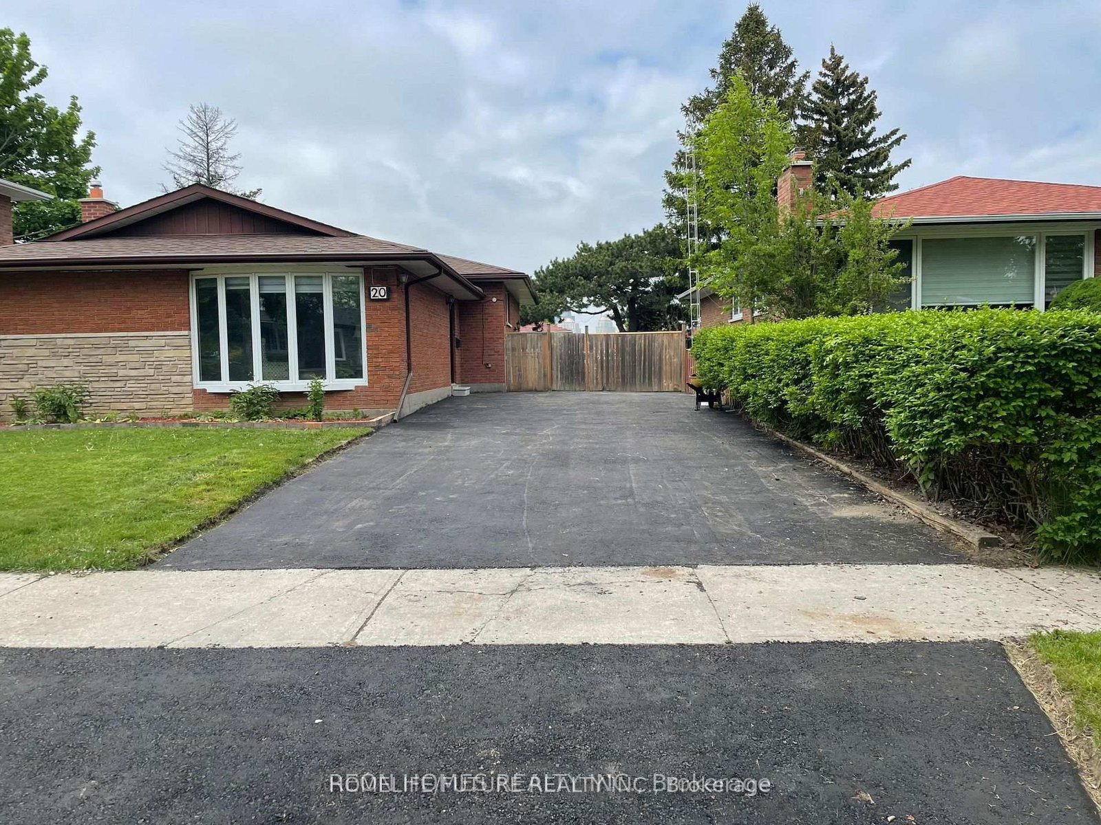 Detached House for lease at Bsmt-20 Bluefin Crescent, Toronto, Ontario, M1H 2L1 - Woburn - MLS: E13516076