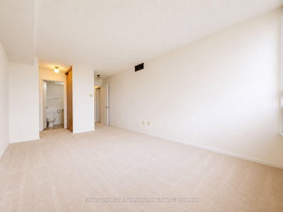 Unit 1103 — 330 Alton Towers Circle — photo 5