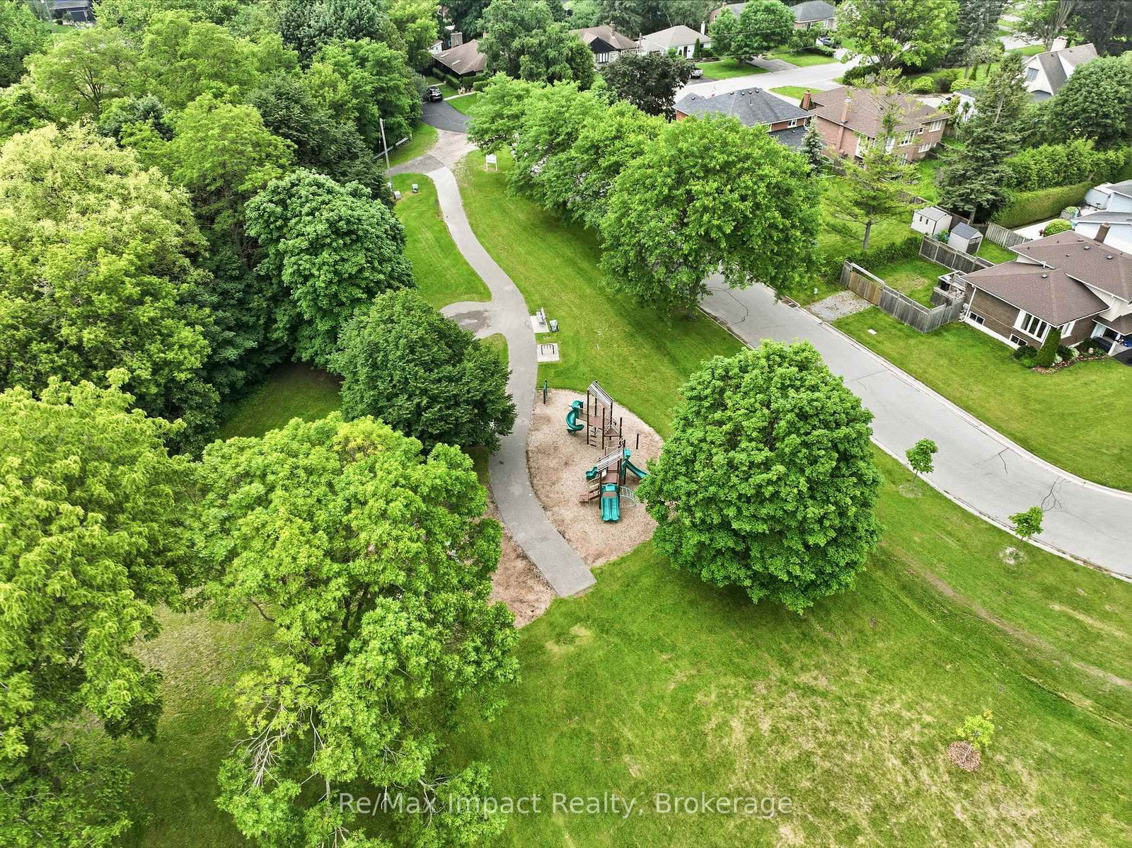 293 Blue Heron Drive • Oshawa, ON photo 42