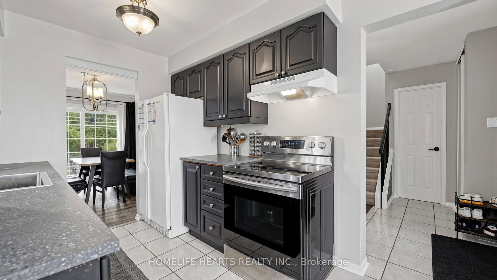 242 Braymore Boulevard • Toronto, ON photo 11