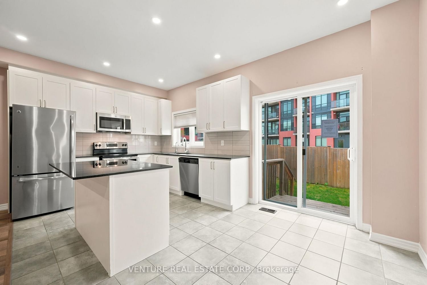 20 Prospect Way • Whitby, ON photo 10