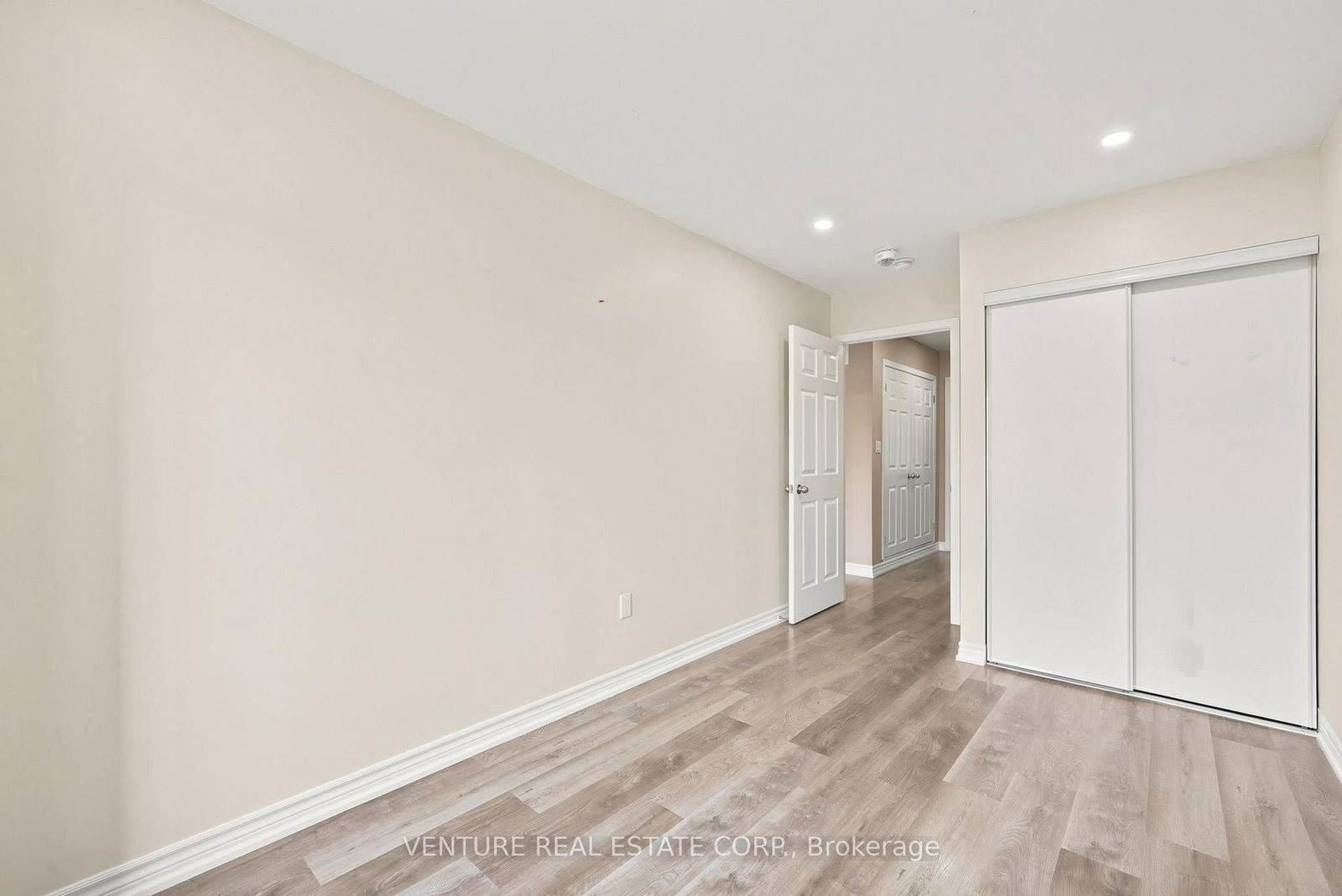 20 Prospect Way • Whitby, ON photo 21