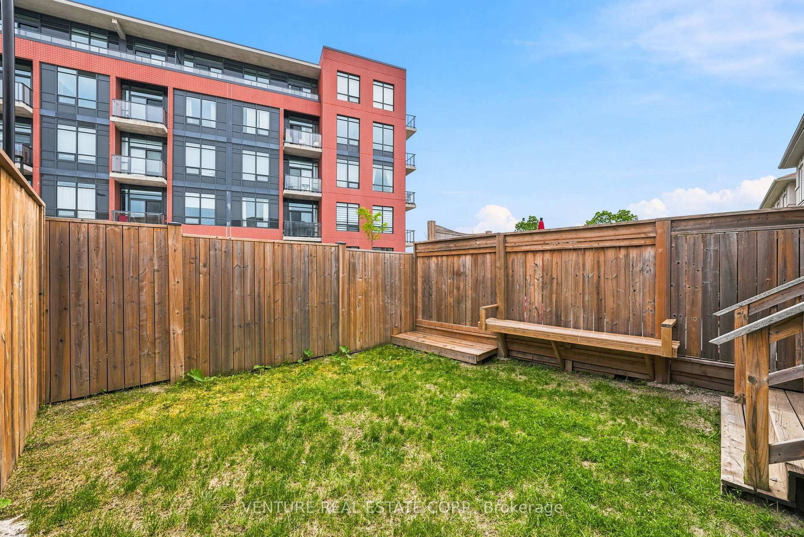 20 Prospect Way • Whitby, ON photo 35