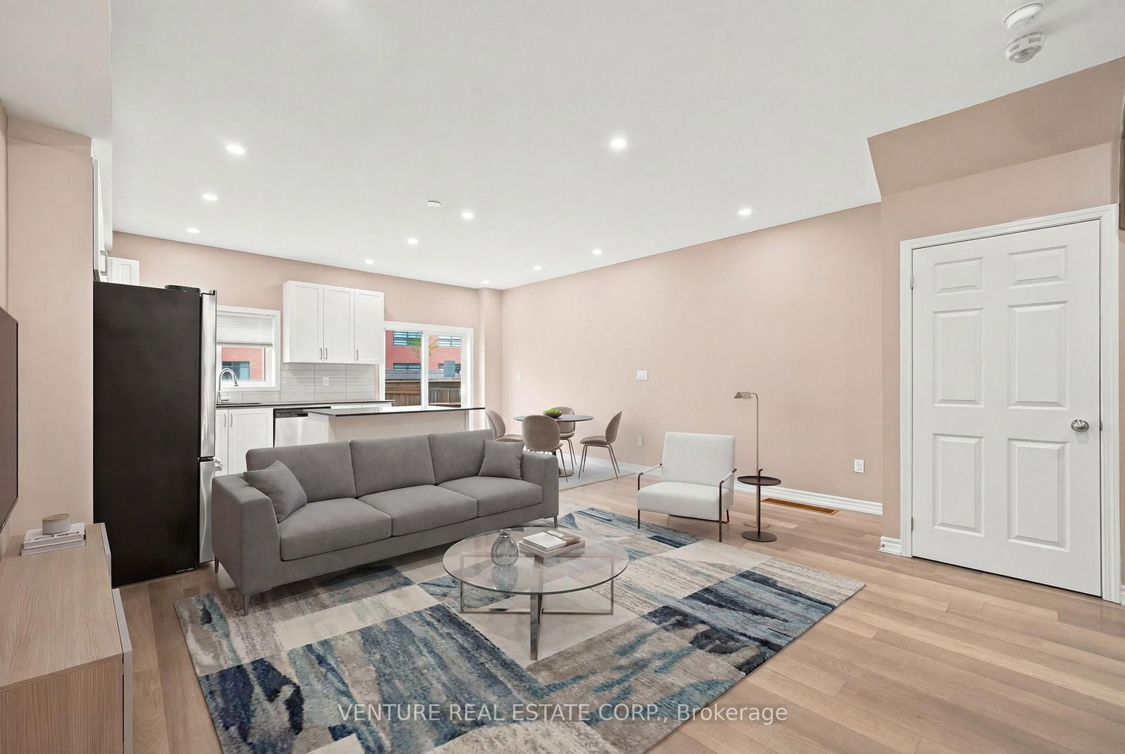 20 Prospect Way • Whitby, ON photo 7