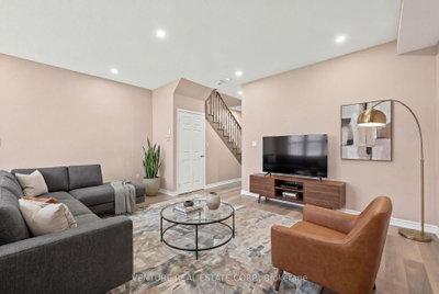 20 Prospect Way • Whitby, ON photo 8