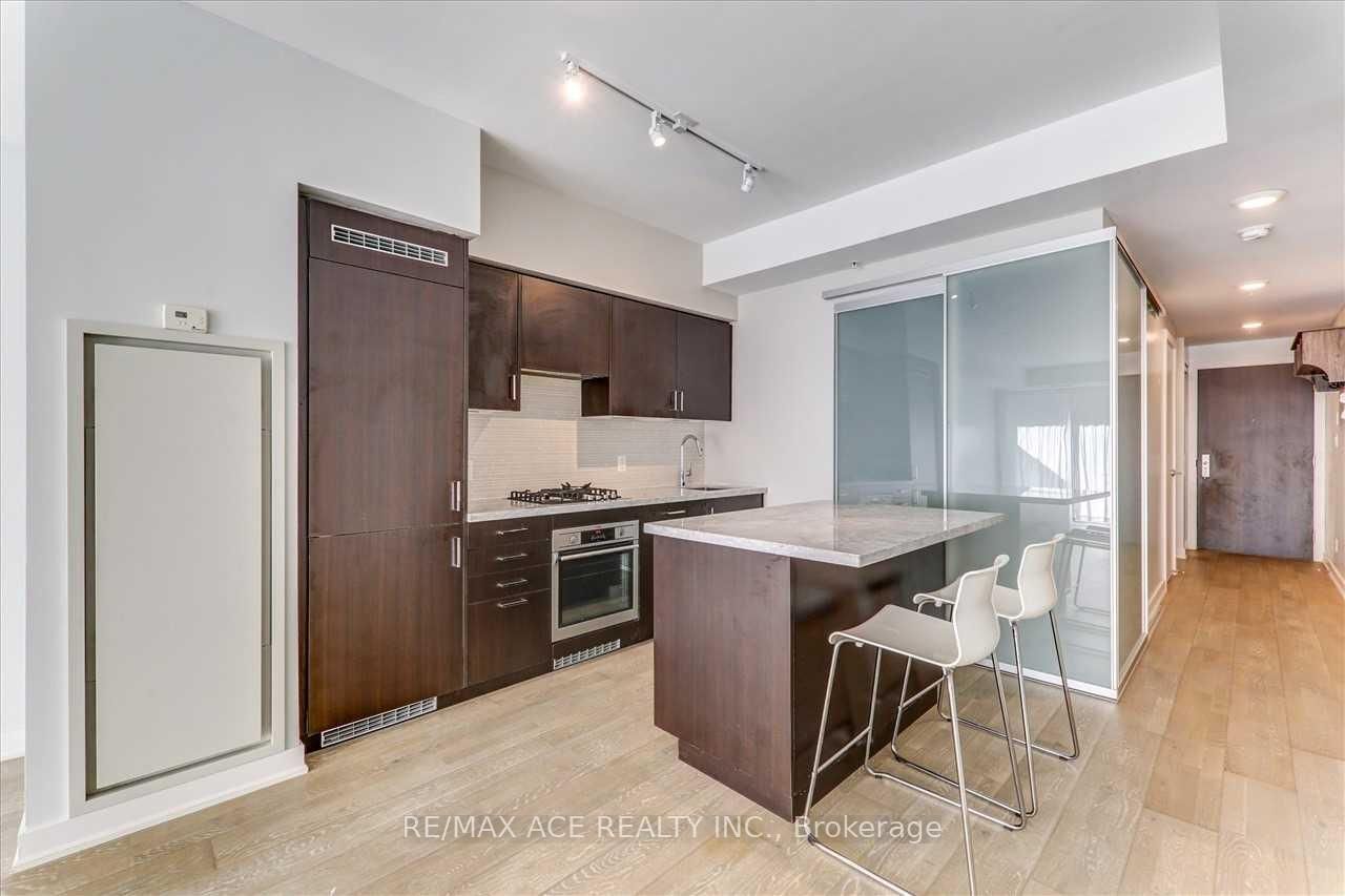 1960 Queen Street • #206 • Toronto, ON photo 13