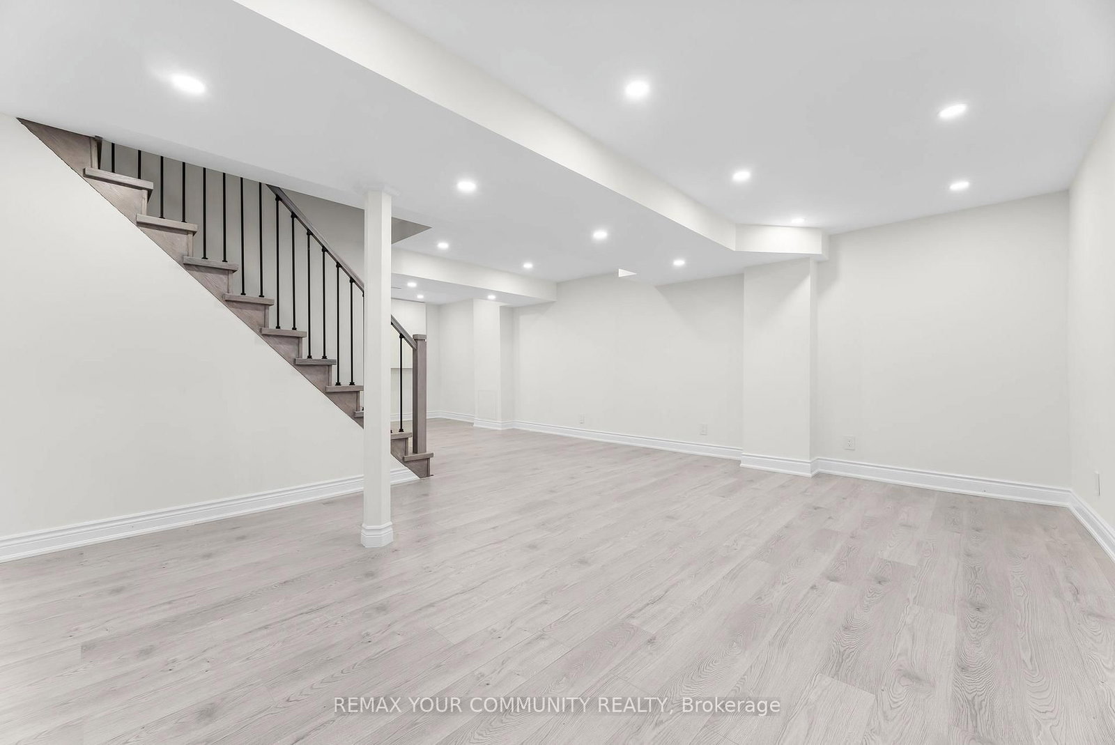 30 Chapman Drive • Ajax, ON photo 18