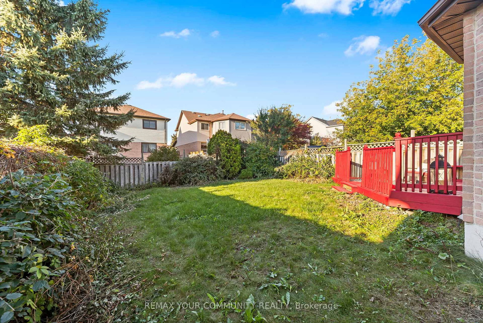 30 Chapman Drive • Ajax, ON photo 3