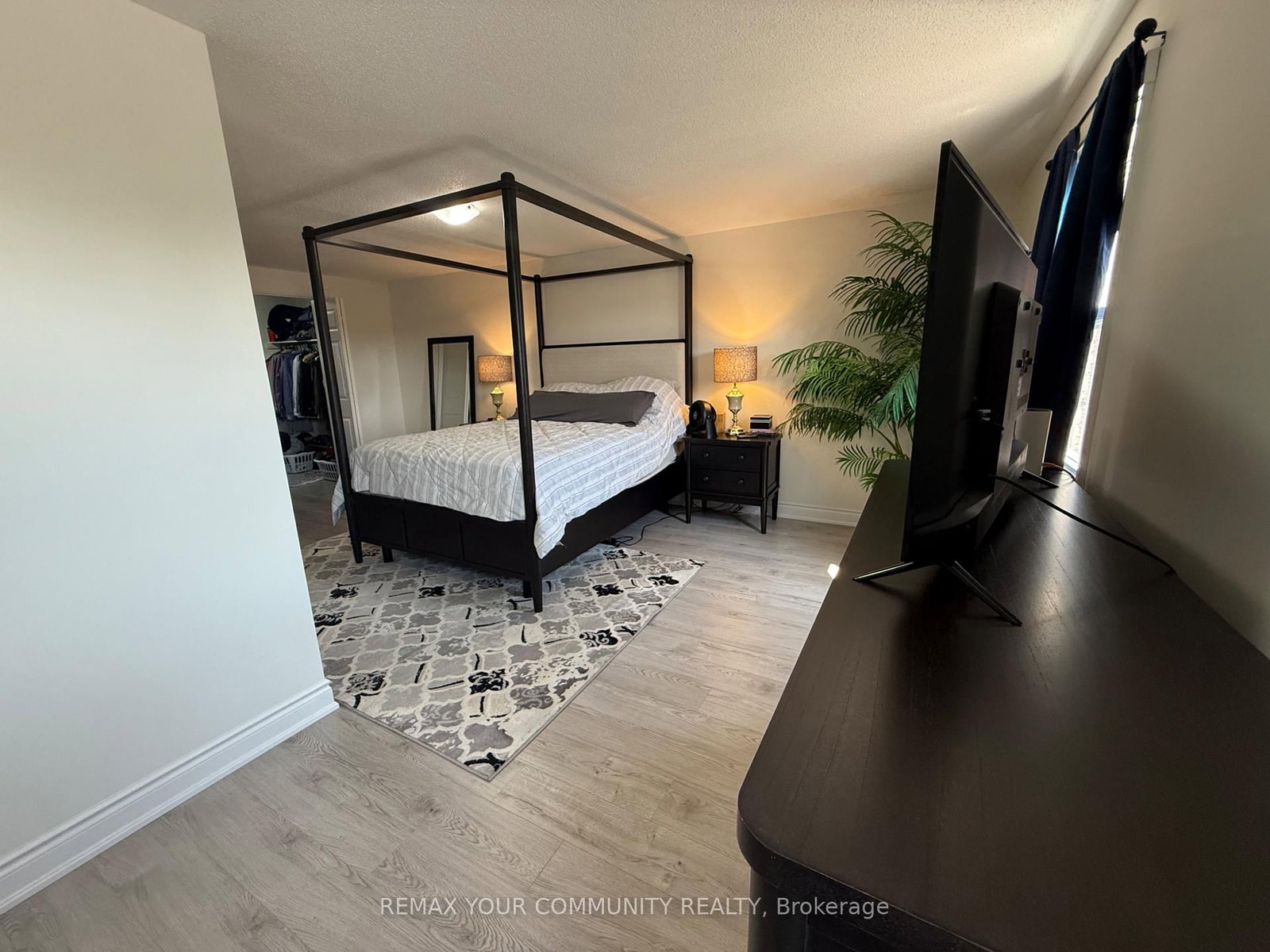 30 Chapman Drive • Ajax, ON photo 10