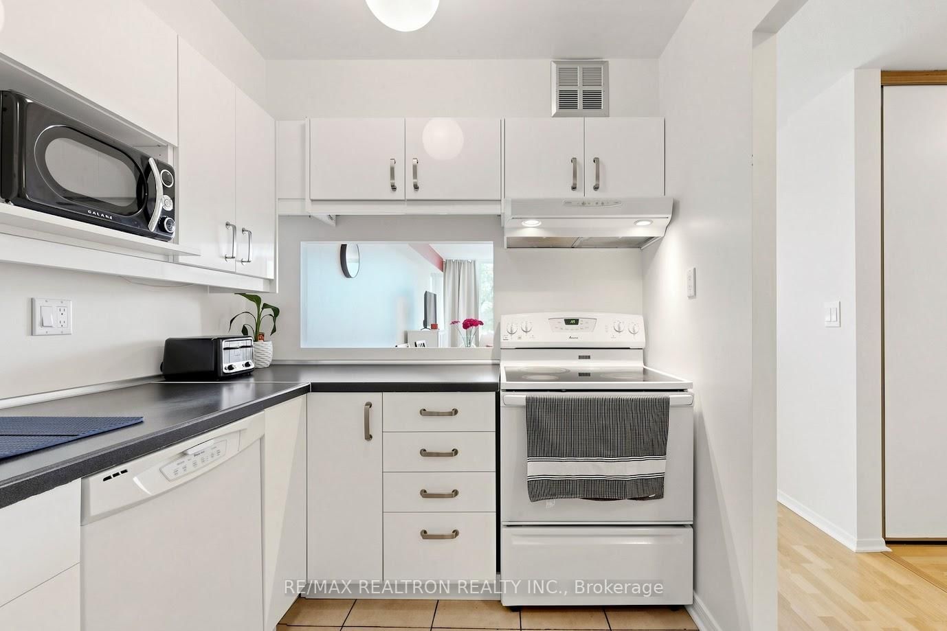 2365 Kennedy Road • #505 • Toronto, ON photo 18
