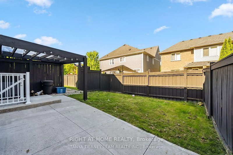 home for lease on 21 Rainbow Cres Rainbow Crescent