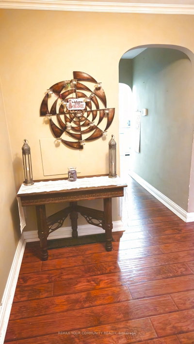 520 Cromwell Avenue — photo 3