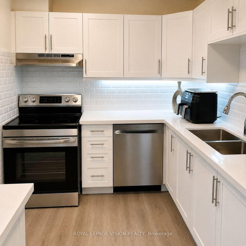205 - 895 Kennedy Road